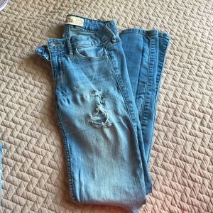 Hollister skinny jeans !!